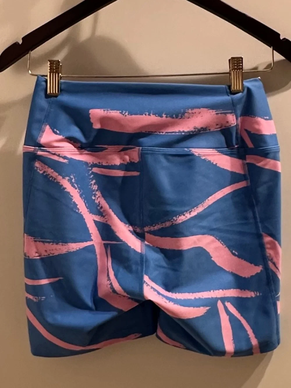 YEAR OF OURS PRINTED BIKER SHORTS – SIZE MEDIUM